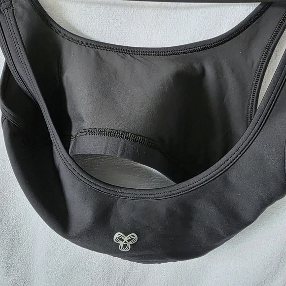 🧡 Scoop-Neck Sports Bra - Picture 5 of 6